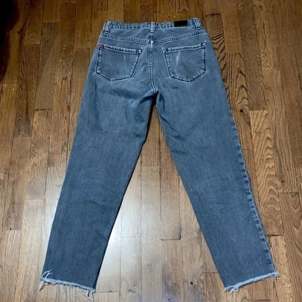 BDG Mom High Rise Jean - Picture 3 of 4